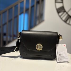 Lululemon Leather Alternative Crossbody Bag 1.5L